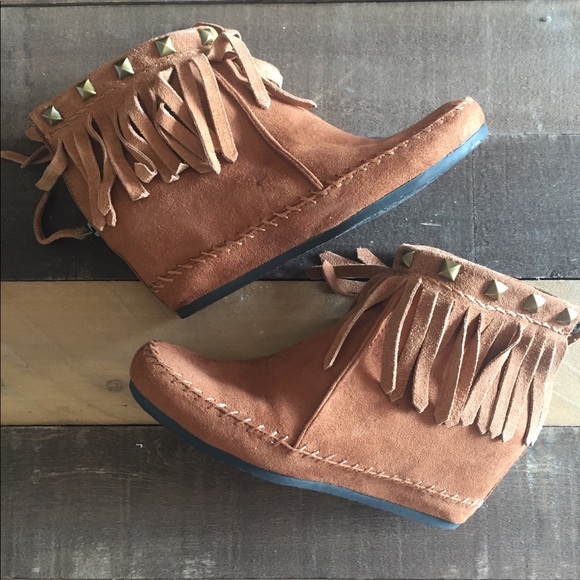 Mossimo Supply Co. Shoes - Women’s fringe booties